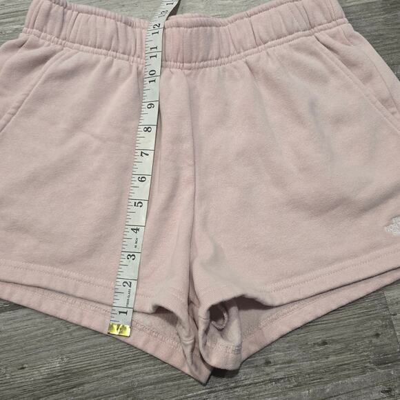 The North Face Pink Core Elastic Waist Workout Comfort Shorts w. Pockets - Picture 6 of 8